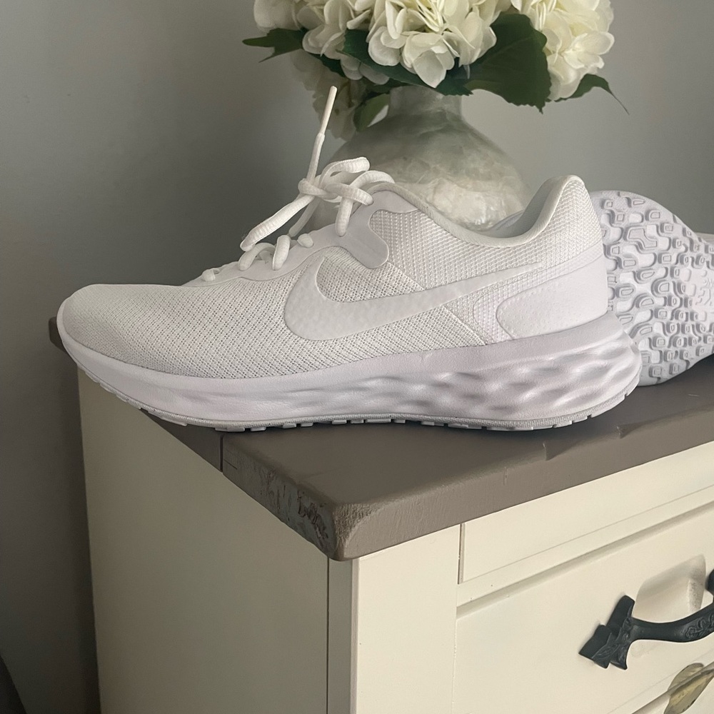 Nike gym shoes